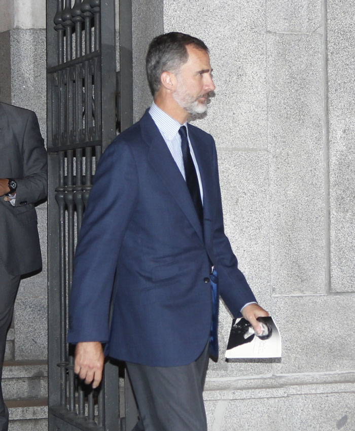 El rey Felipe VI asiste al funeral de su tutora Pura Sotillo en Madrid