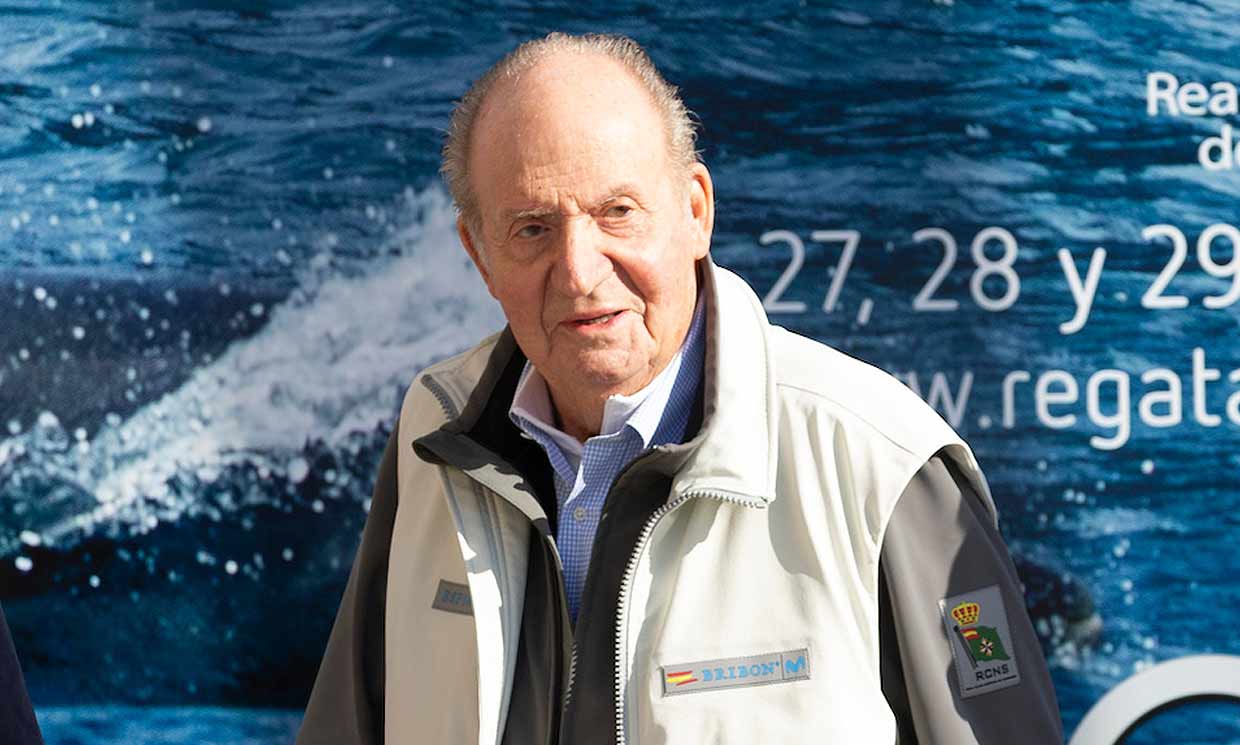 El Rey Juan Carlos reaparece en Sanxenxo: 'Me encuentro bárbaro y con ganas de meterme en el barco'