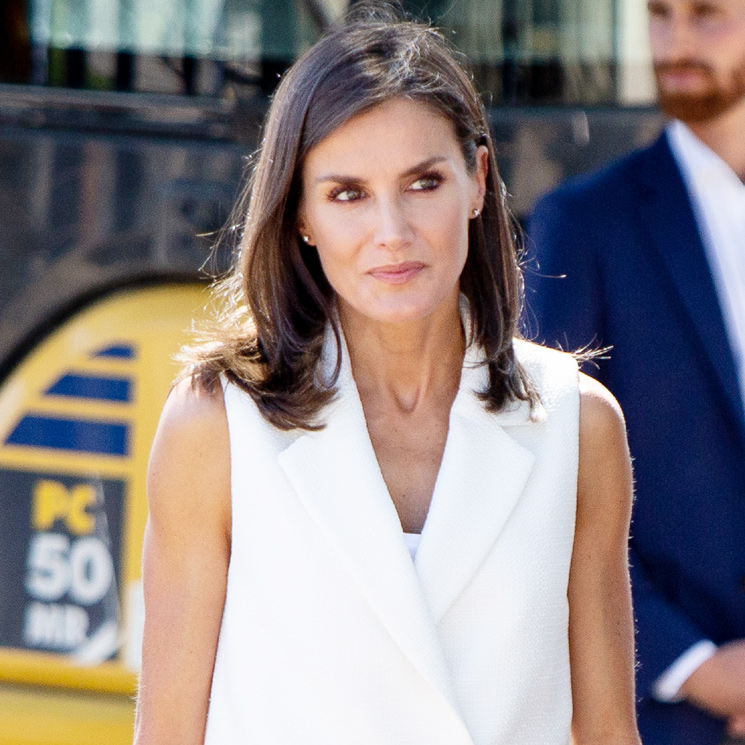 Doña Letizia disfruta de una tarde de cine y terraceo con sus amigas