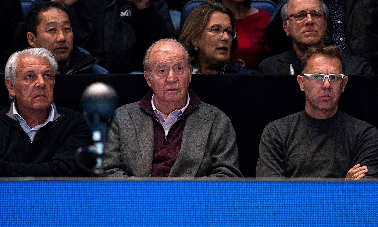  El rey Juan Carlos, incondicional a su amigo Rafa Nadal, le anima en Londres 