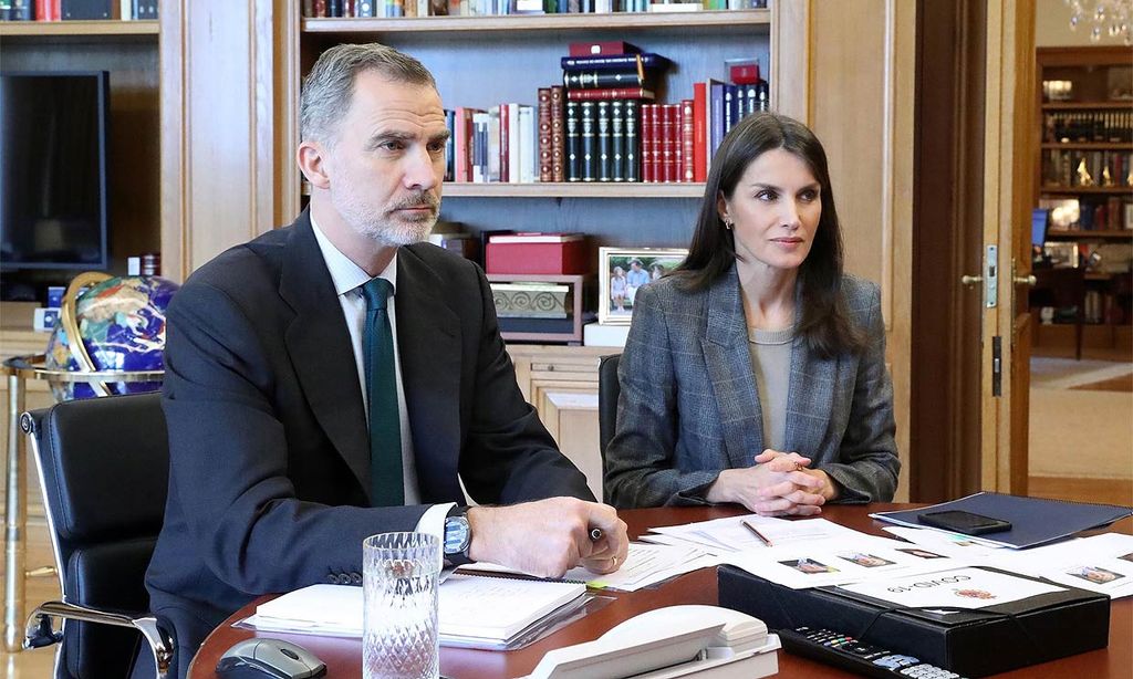 Los reyes Felipe y Letizia siguen con la ronda de videollamadas