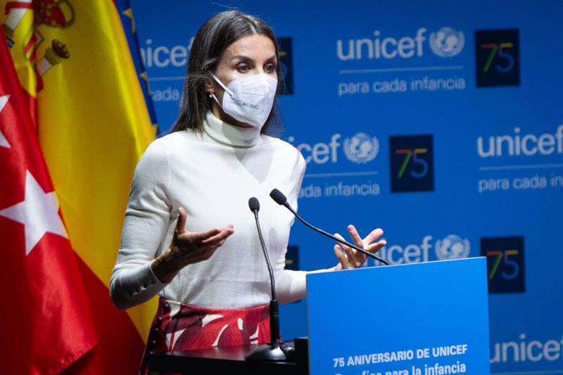 AGENDA PERSONAL DE LA REINA LETIZIA  (3era. parte - ) - Página 14 Letizia-discurso-getty-z