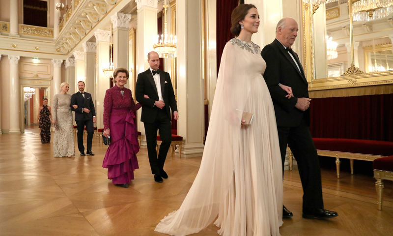 Los 'royals' noruegos reciben a los Duques de Cambridge con una cena de gala