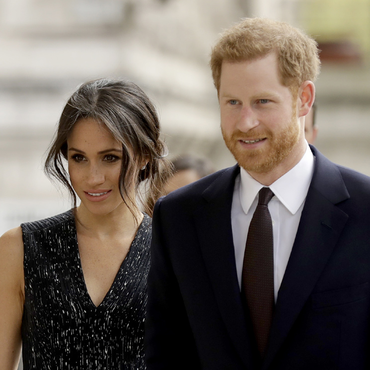 Meghan Markle y el príncipe Harry juntos en un acto tras el nacimiento de su sobrino