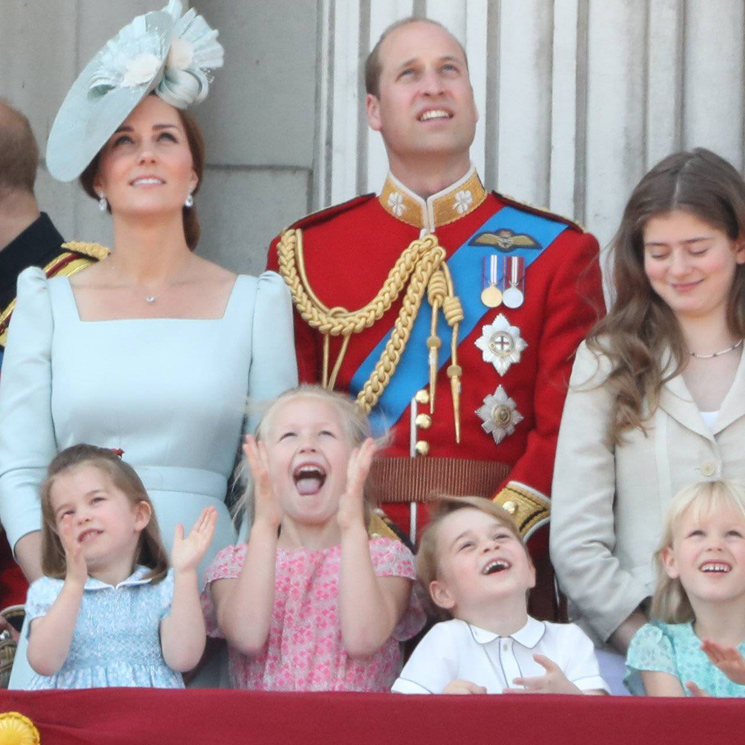 El entusiasmo de los pequeños de la Familia Real británica al presenciar el desfile aéreo