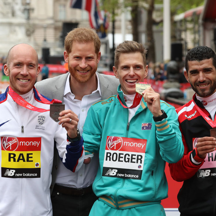 ¡'Sprint' final! El príncipe Harry asiste a la Maratón de Londres en la cuenta atrás para ser padre