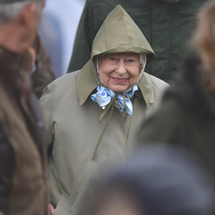 La felicidad de la reina Isabel, que hoy conocerá al bebé de Harry y Meghan