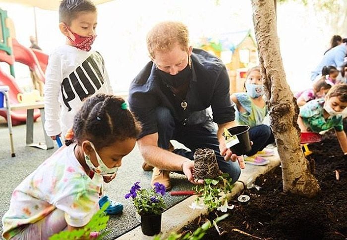  HARRY MEGHAN Y BABY SUSSEX  (2) - SUS NUEVAS VIDAS TRAS RENUNCIAR A LA FAMILIA REAL - Página 75 Sussex3-z