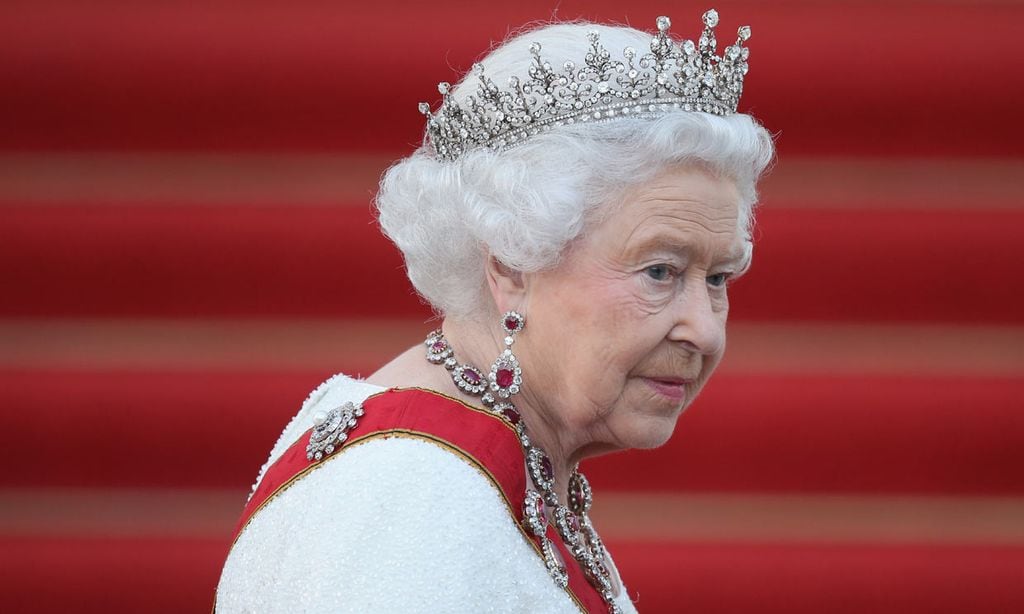 Isabel II cumple 96 años a punto de pulverizar un nuevo récord histórico