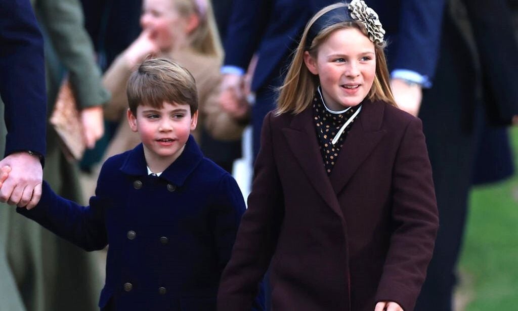 El príncipe Louis y su prima Mia Tindall, los simpáticos protagonistas del gran acto navideño de la Familia Real británica