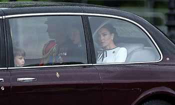 Primera imagen de Kate Middleton en el Trooping the Colour arropada por la Familia Real británica