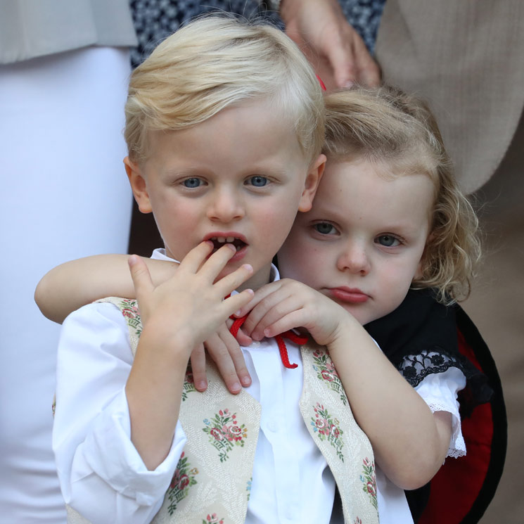 ¡Qué tiernos! Jacques y Gabriella de Mónaco, todo amor durante un picnic