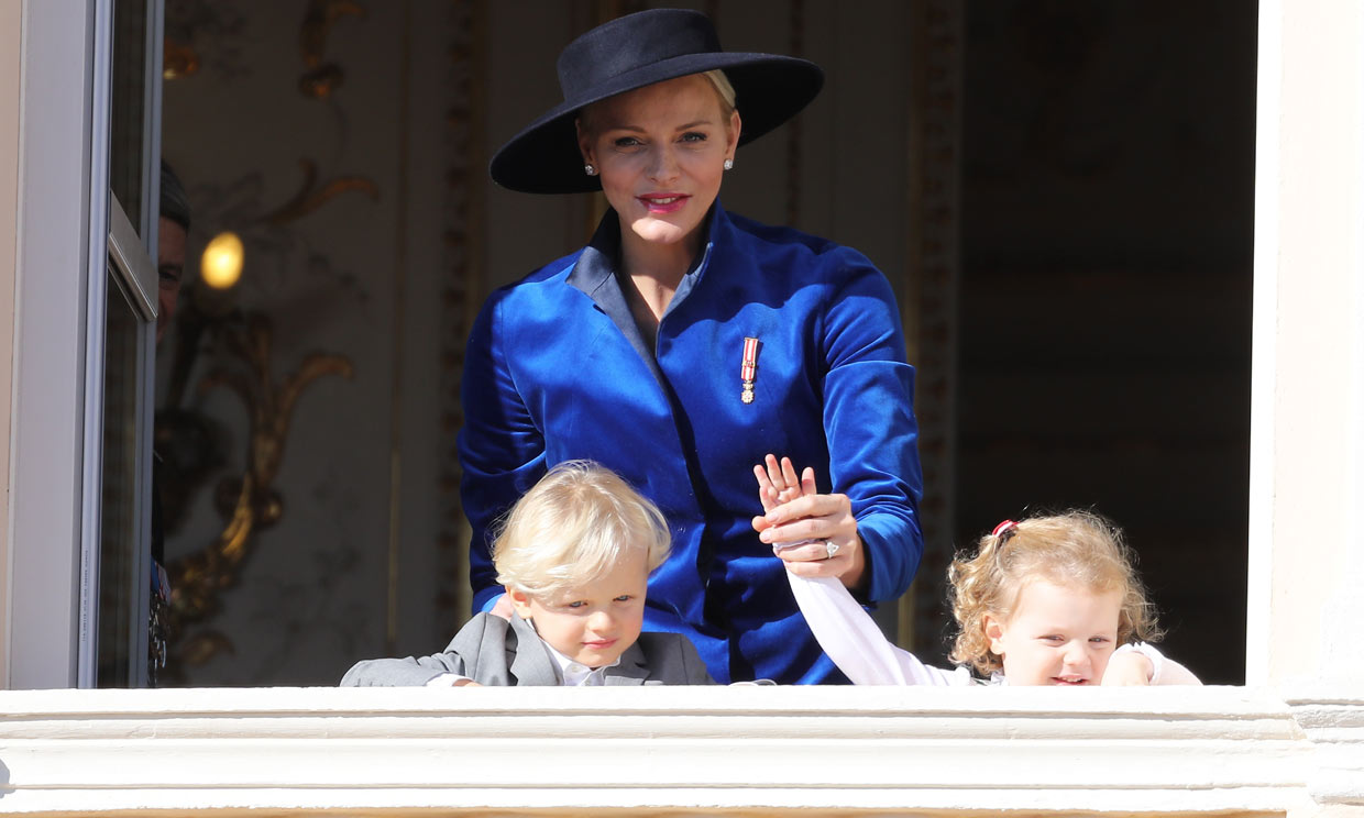 Charlene, Jacques y Gabriella de Mónaco