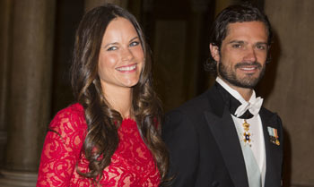 Sofia Hellqvist, prometida del príncipe Carlos Felipe, debuta en un acto de gala en palacio con toda la Familia Real sueca