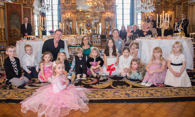 Entramos en la fiesta de cuento de hadas de Magdalena y Leonore de Suecia