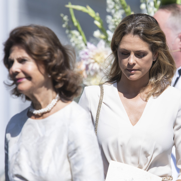 El difícil momento de Silvia y Magdalena de Suecia en el funeral de una buena amiga