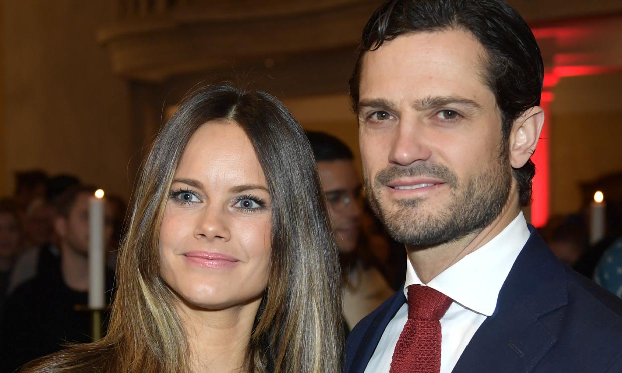 Sofía y Carlos Felipe de Suecia, sonrientes y muy cómplices en el tradicional concierto de Navidad