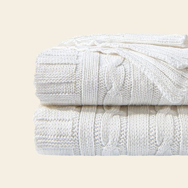 Tipos de mantas para sofá: el complemento más necesario del salón cuando  comienzan a bajar las temperaturas