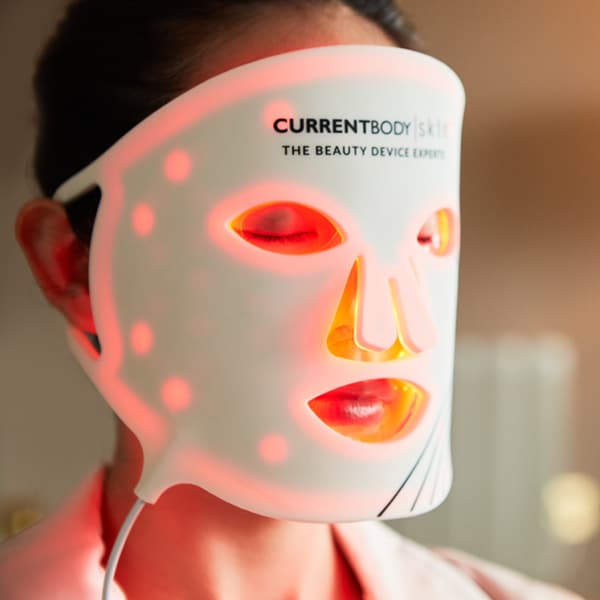 Máscara LED nos deja transmitir emociones a través de cubrebocas