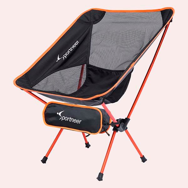 30 productos imprescindibles que debes llevar cuando vas de camping