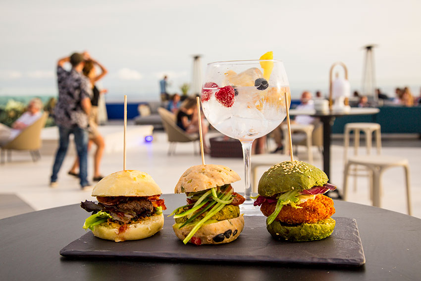 hard-rock-tenerife-Gin-Meets-Burger