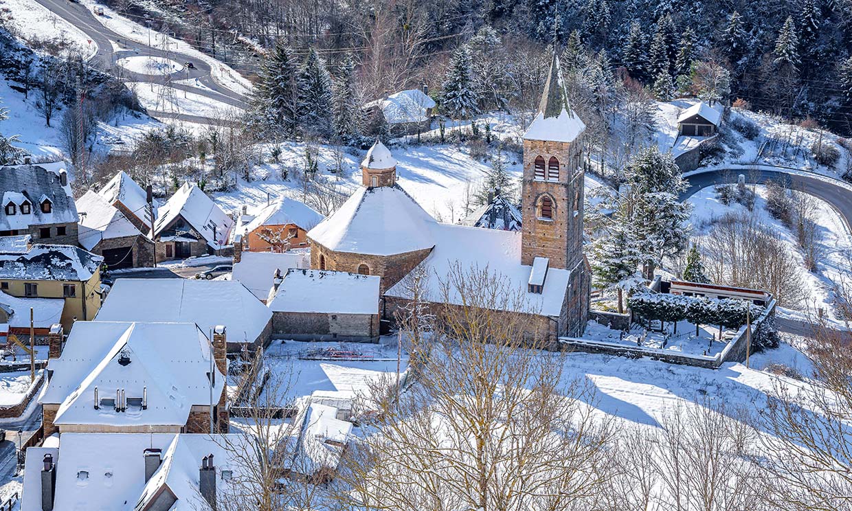 7 pueblos cerca de estaciones de esquí que puedes visitar tras la jornada de nieve