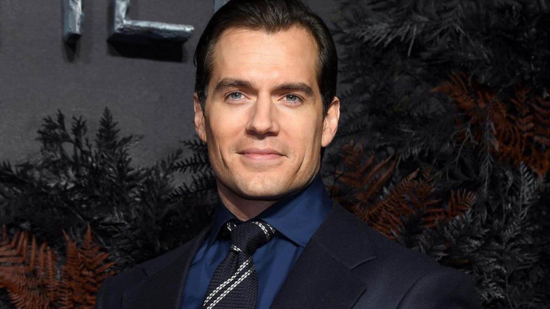 Henry Cavill is officially back as Superman: ‘A very small taste of what’s to come’