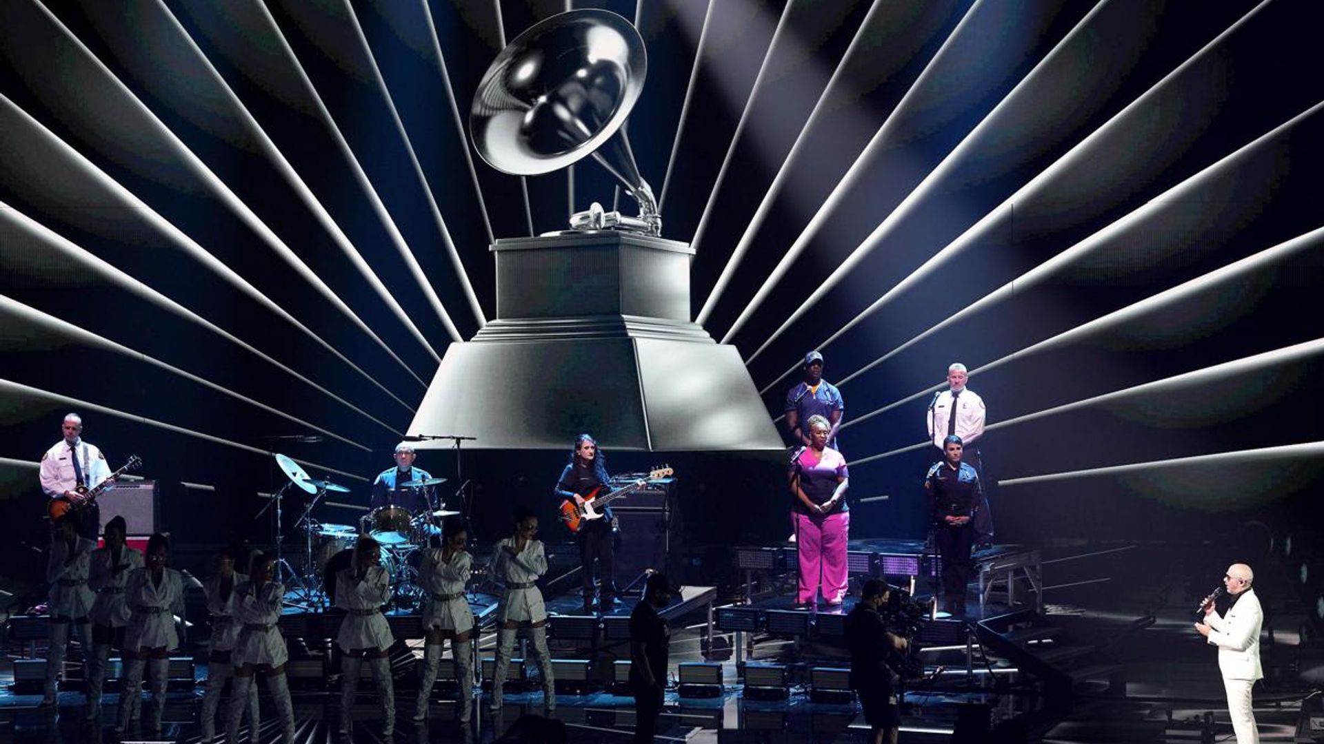 How to watch the Latin GRAMMY 2022