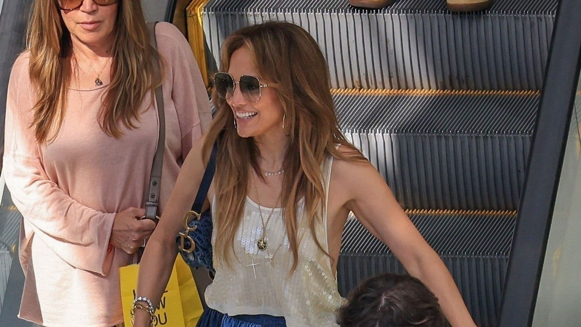 Jennifer Lopez was seen dancing the pain away while shopping