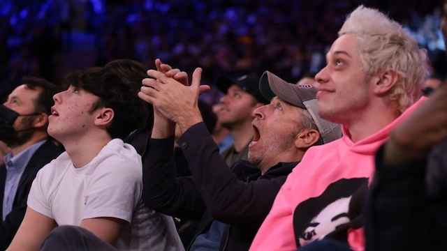 Pete Davidson sits courtside at the Knicks game