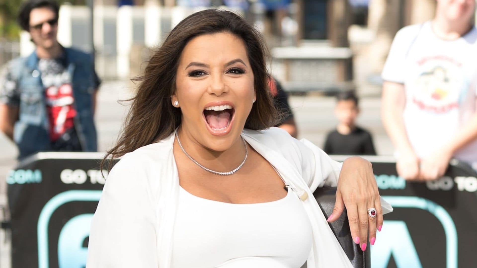 Eva Longoria is bringing sexy back!