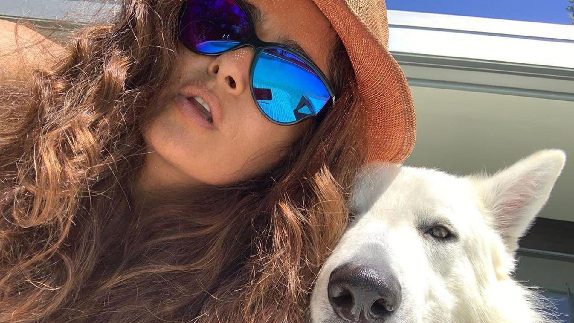 Salma Hayek’s hilarious (and expert) tip for the perfect selfie