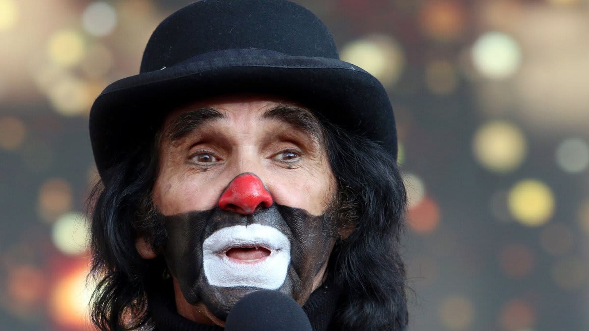 Cepillin Mexican TV clown who gave Salma Hayek her career break dies at 75