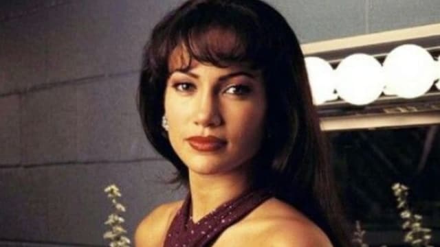 Jennifer Lopez interpreta a Selena