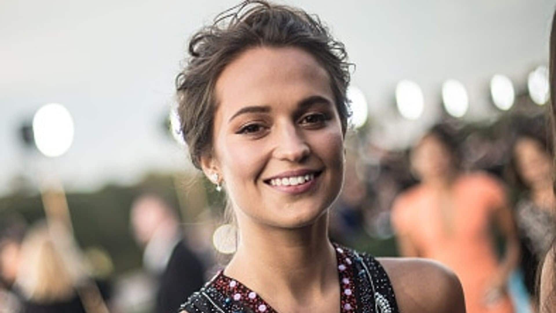 'The Danish Girl' star Alicia Vikander talks 'Transparent' and Caitlyn Jenner