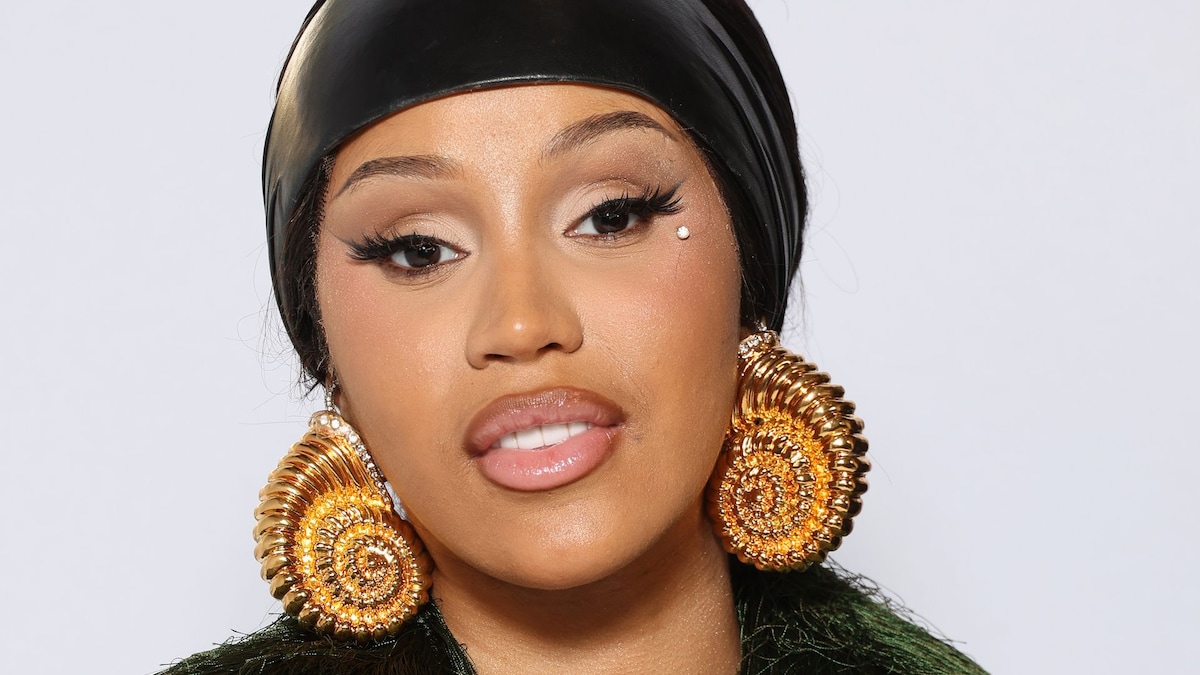 Cardi B wanted to avoid 'any drama' after encountering Offset in latest outing in NYC amid divorce