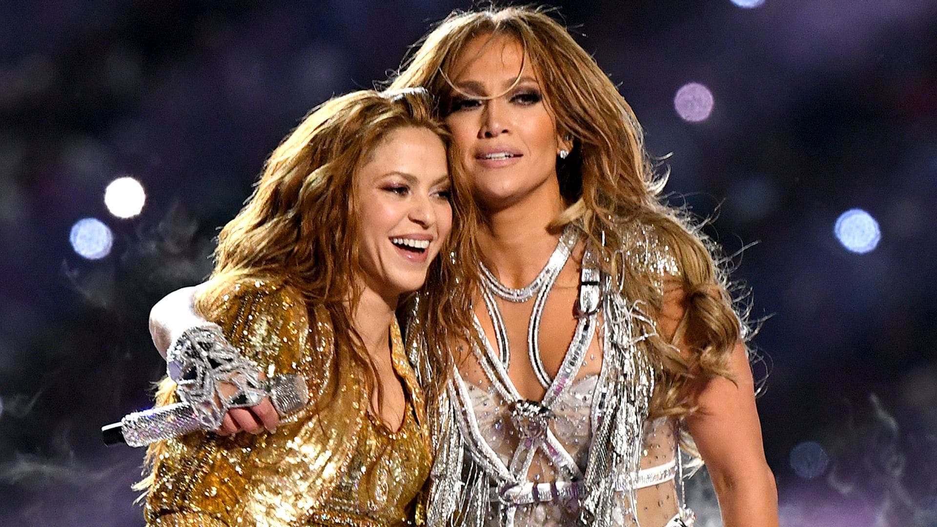 Jennifer Lopez has sweet moment with Shakira at the Grammys: Best Latin Pop Album win