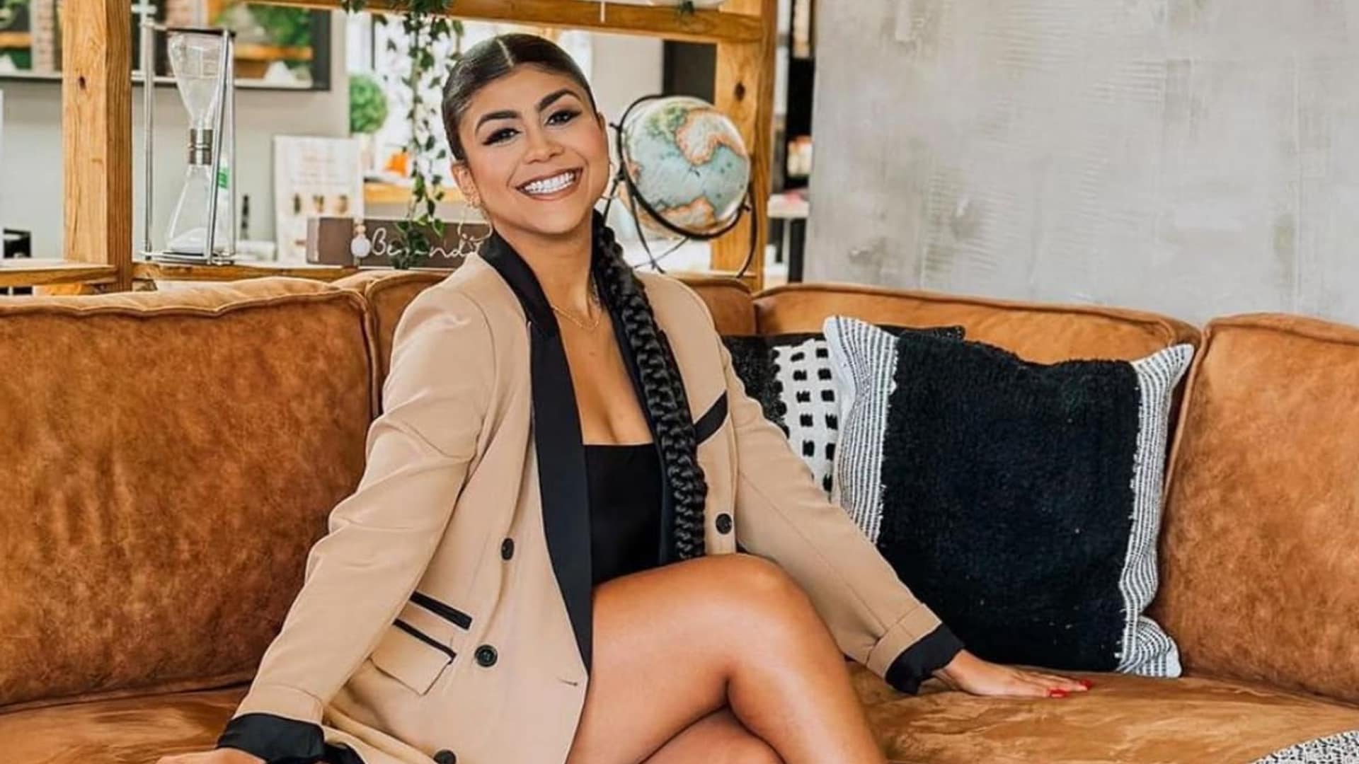 Meet Nicole Morales: the hairstylist transforming people's looks for Karol G and Bad Bunny concerts