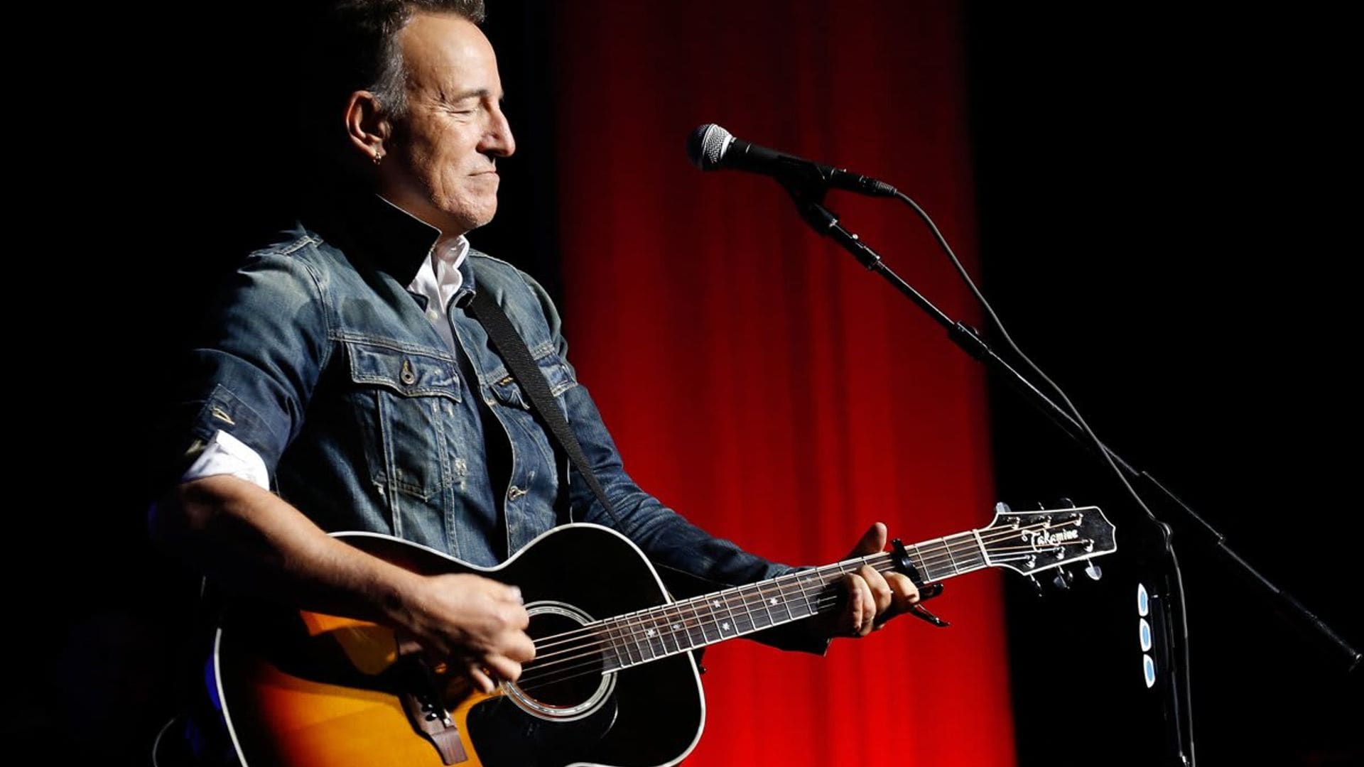 Bruce Springsteen signs $500 million dollar deal with Sony Music