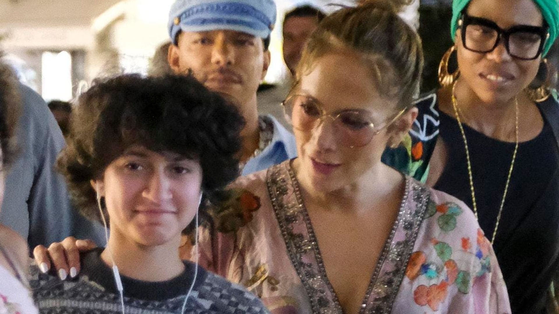 Jennifer Lopez and her daughter Emme enjoy an evening walk in Capri without Ben Affleck