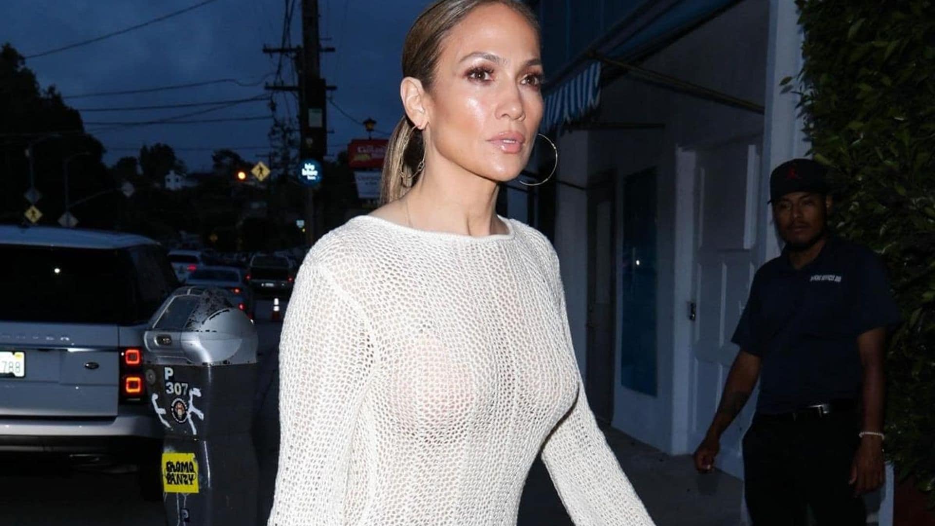 Jennifer Lopez wears figure-hugging dress in solo dinner amid Ben Affleck divorce rumors
