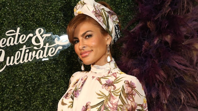 Ryan Goslings' daughters give mom Eva Mendes a makeover