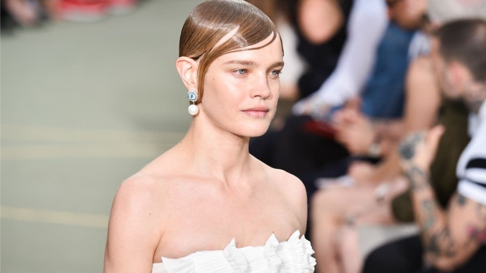 Natalia Vodianova's return to the catwalk 20 days after giving birth is a must see