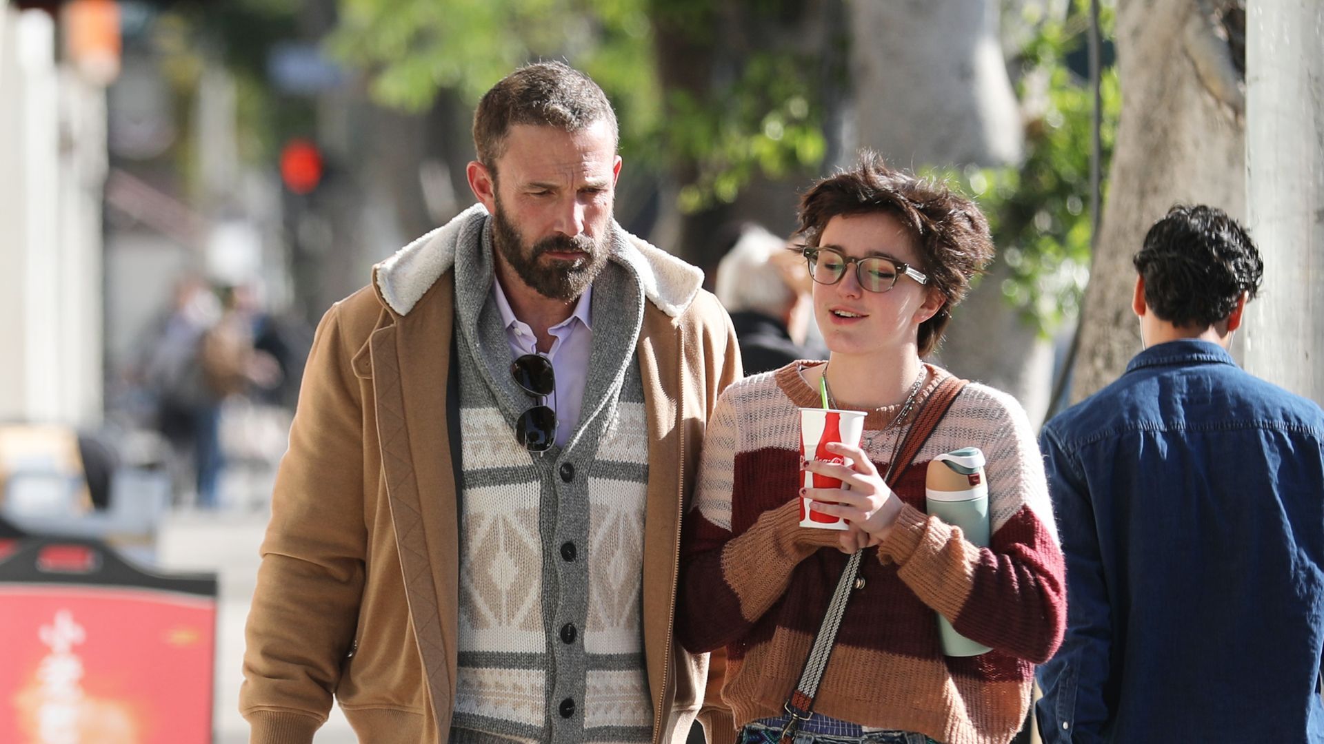 Jennifer Garner and Ben Affleck's child, Fin Affleck, debuts cool hairdo with bangs [PHOTOS]