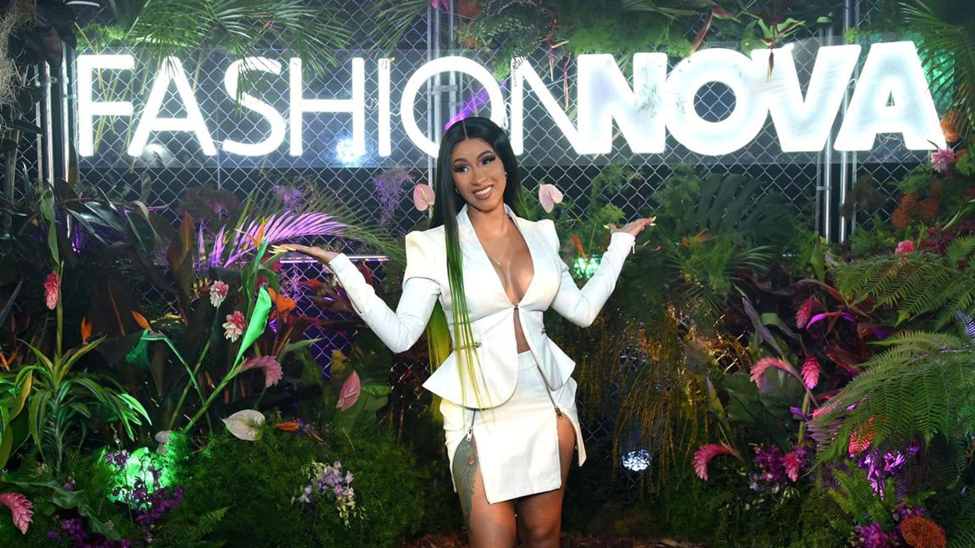 Cardi B is teaming up with Fashion Nova to give away 1K per hour to those affected by COVID-19
