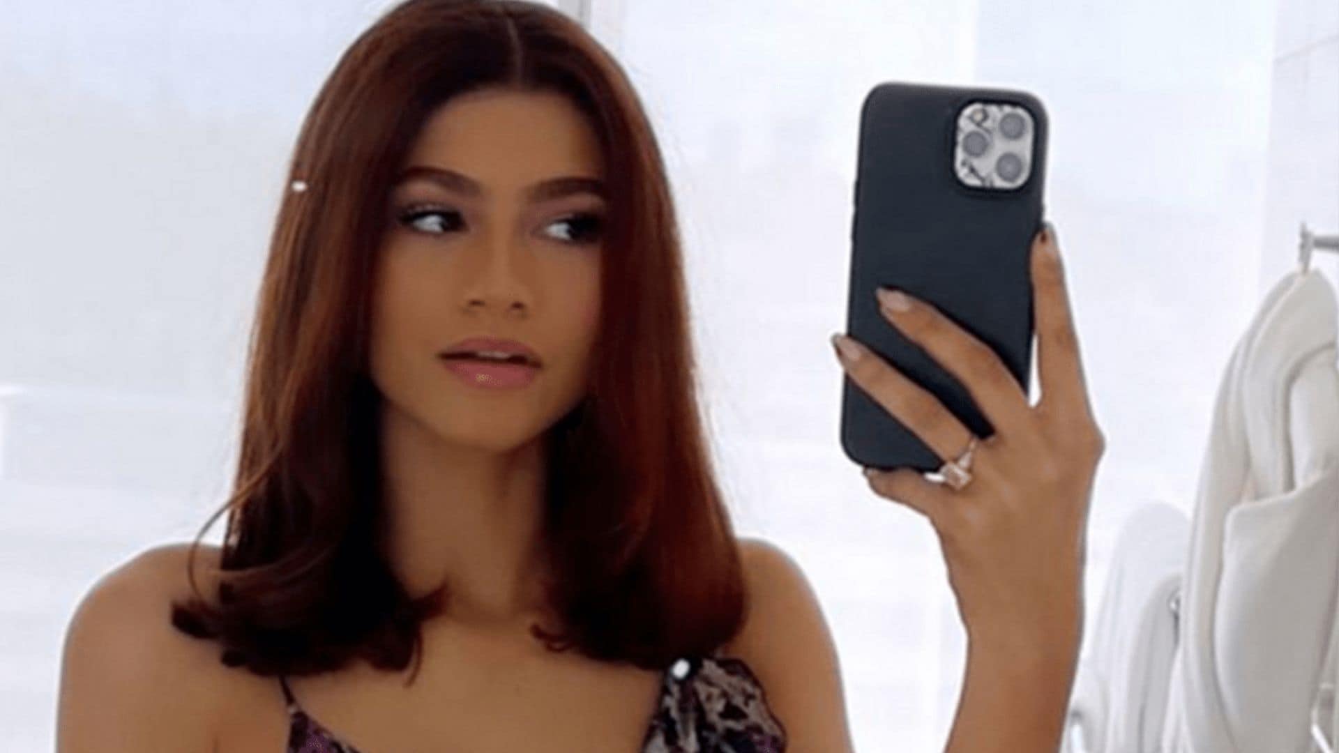 Zendaya debuts another red ‘do in honor of ‘Spider-Man: No Way Home’ release