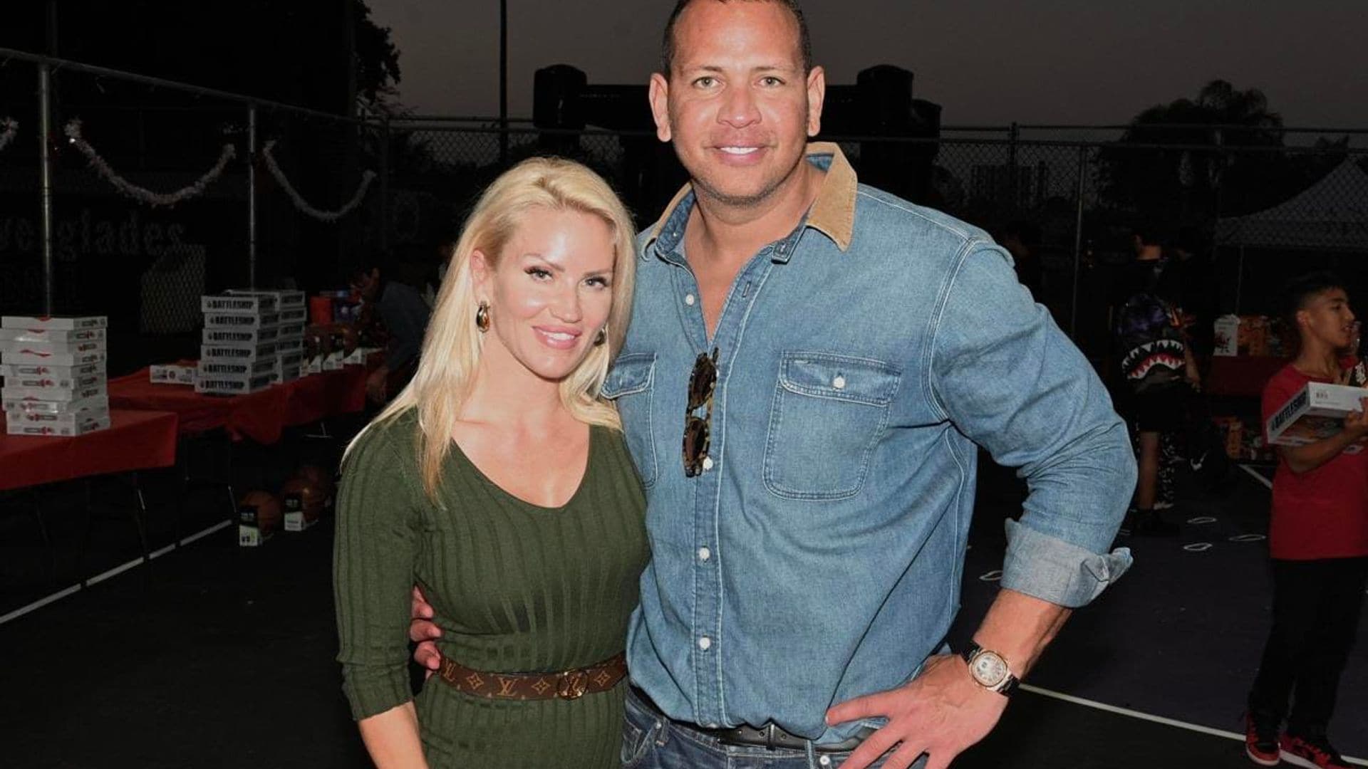 Alex Rodriguez and Jaclyn Cordeiro have a Super Bowl date night