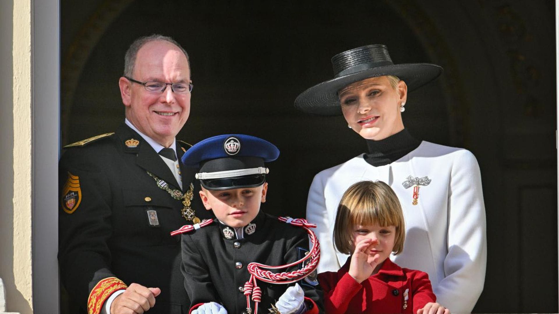 See Prince Albert and Princess Charlene’s glamorous Christmas card photo