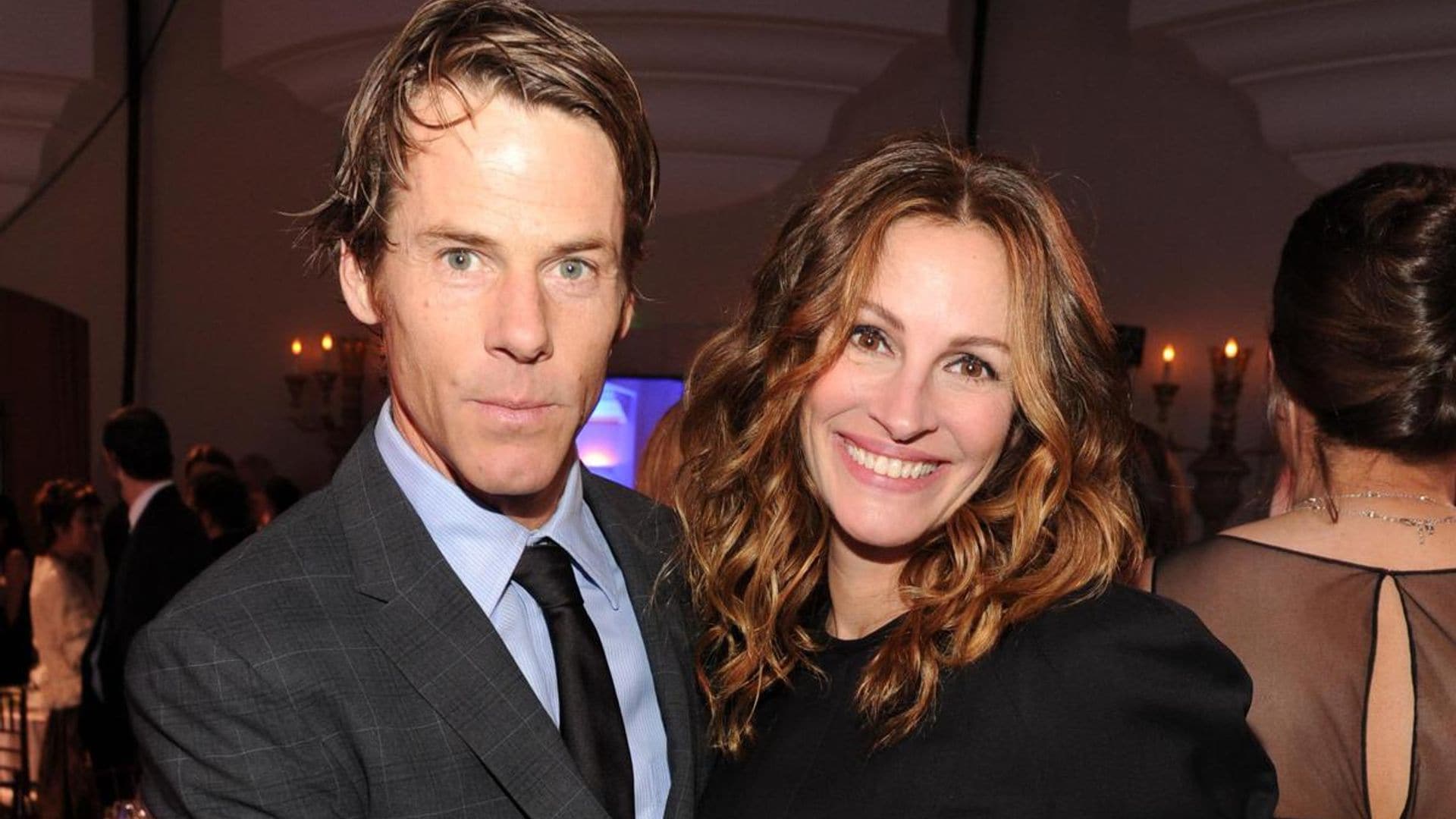 Julia Roberts celebrates 20th wedding anniversary with Danny Moder: ‘Can’t stop smiling’