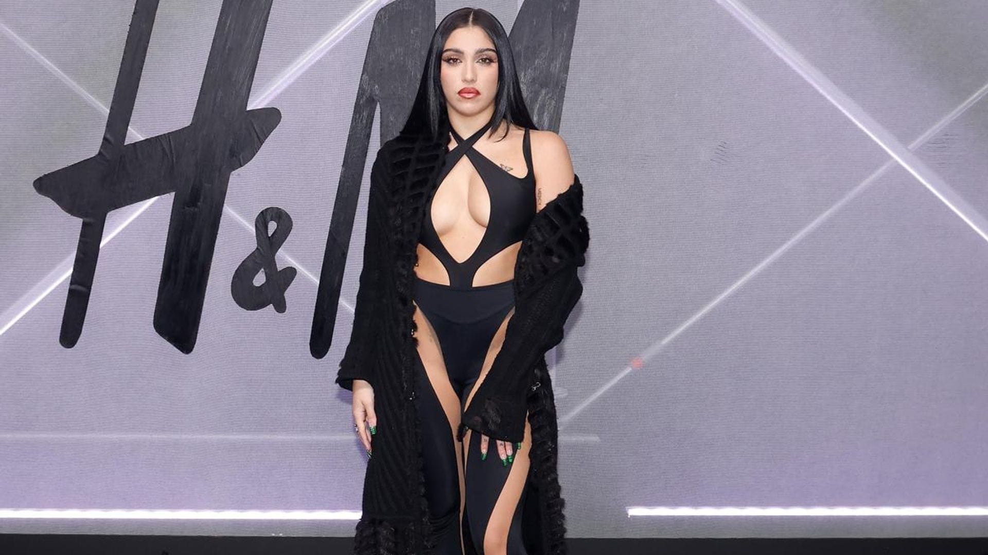 Lourdes Leon thanks her band after raw New Orleans concert